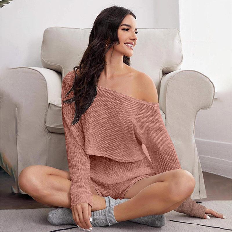 Off-Shoulder Waffle Pajama Set – Breathable Top and Shorts for Casual Homewear