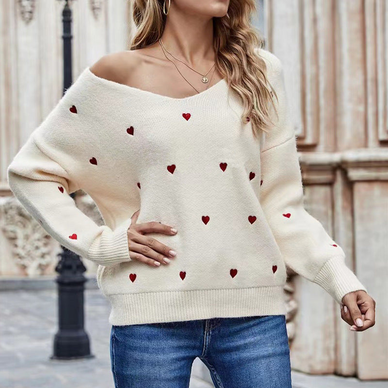 Women's Long-Sleeved Pullover Sweater - Solid Color Heart-Shaped Jacquard Knit Top