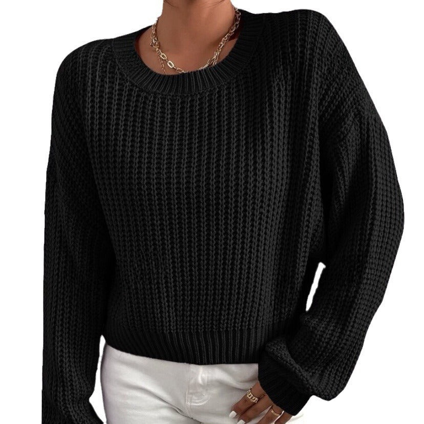 Loose-Fit Short Pullover Sweater with Round Neck and Long Sleeves