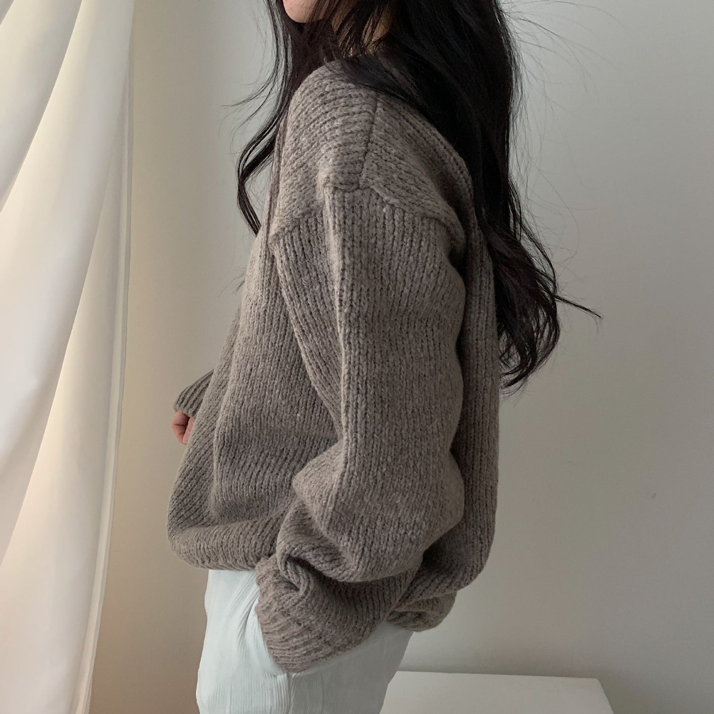 Classic Round Neck Long Sleeve Pullover Sweater