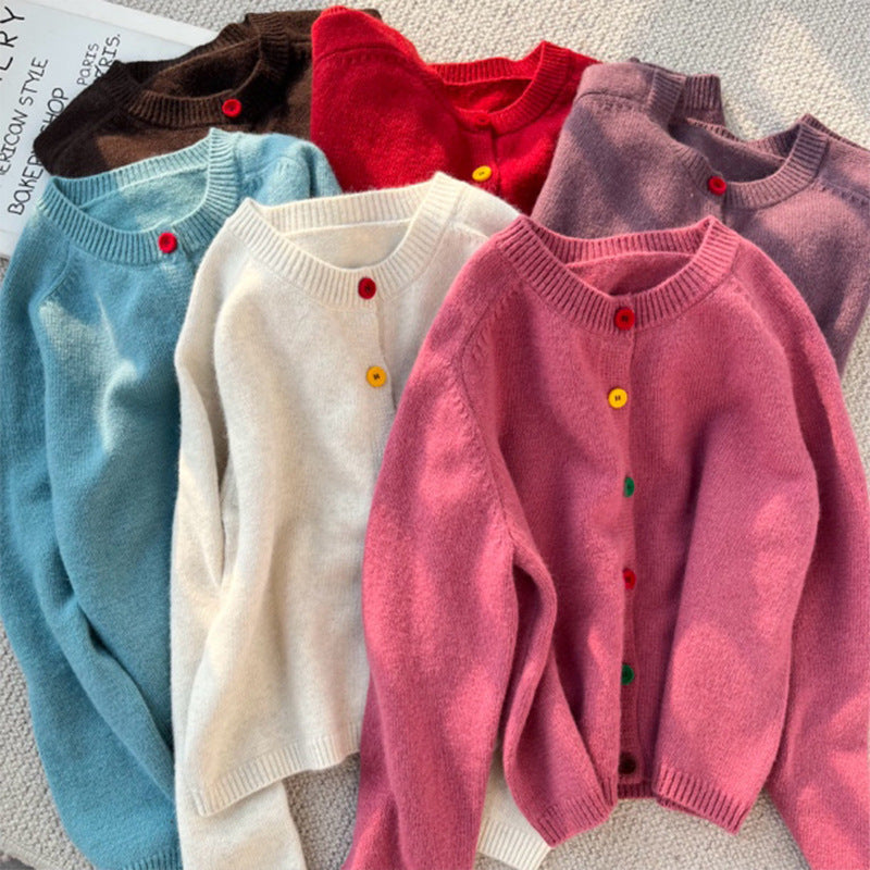 Korean-Style Age-Reducing Rainbow Single-Breasted Round Neck Sweater