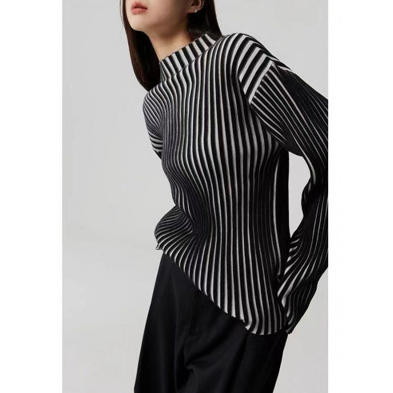 Black and White Contrast Half-Turtleneck Long Sleeve Sweater