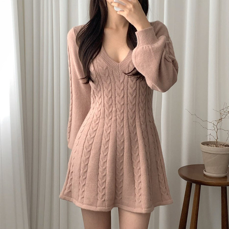 Elegant Women's Twist Knitted Dress – Chic and Comfortable