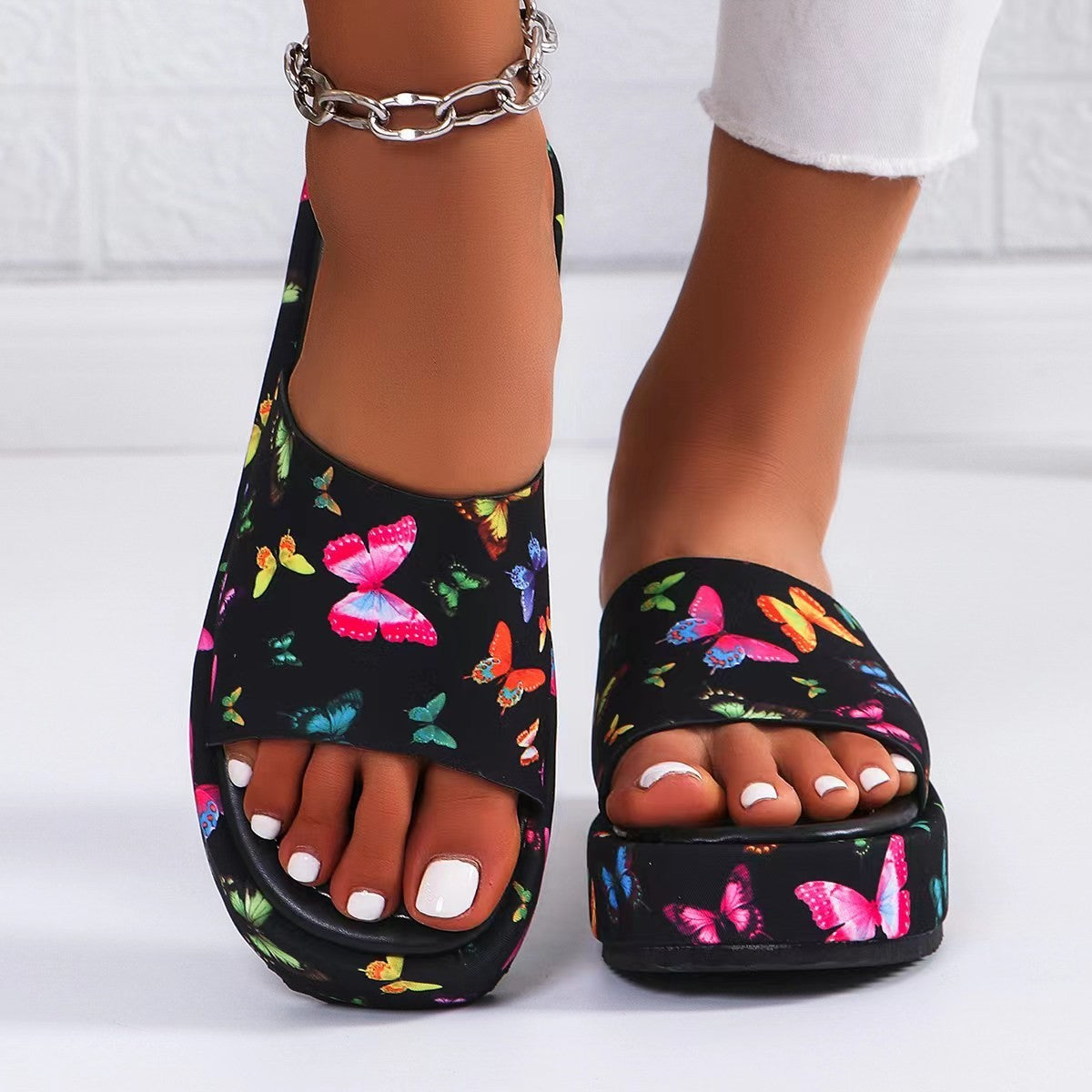 Women's Plus Size Slippers for Outdoor Wear