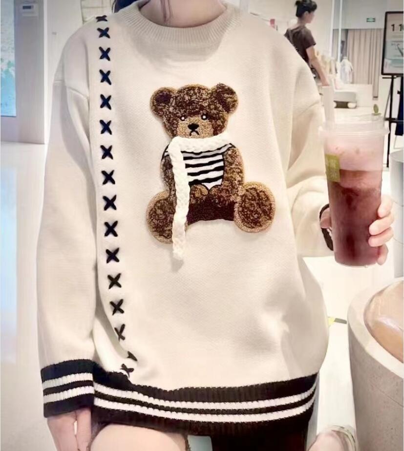 Loose and Lazy Style Fashionable Knitwear for Women