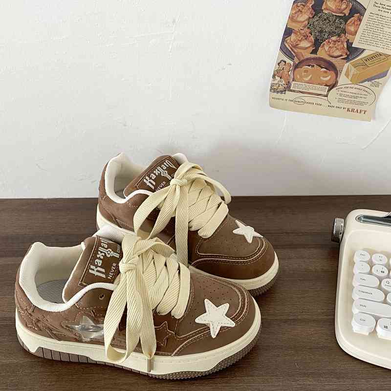 Women's Retro Leisure Sports Bread Shoes – Thick-Soled Star Pattern Sneakers