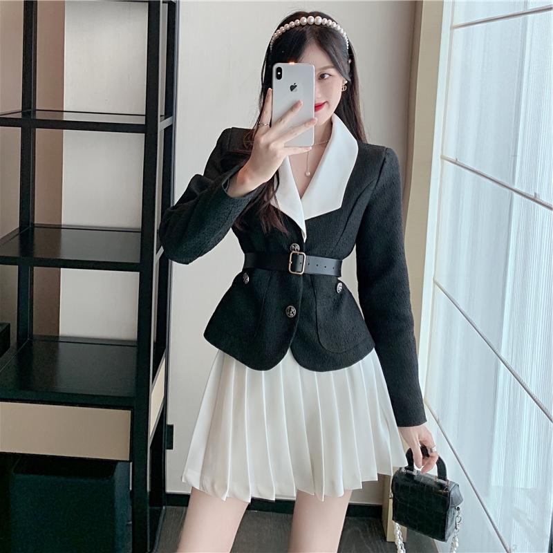 Two-piece High-waist Pleated Skirt Two-piece Short Jacket With Belt And Waist