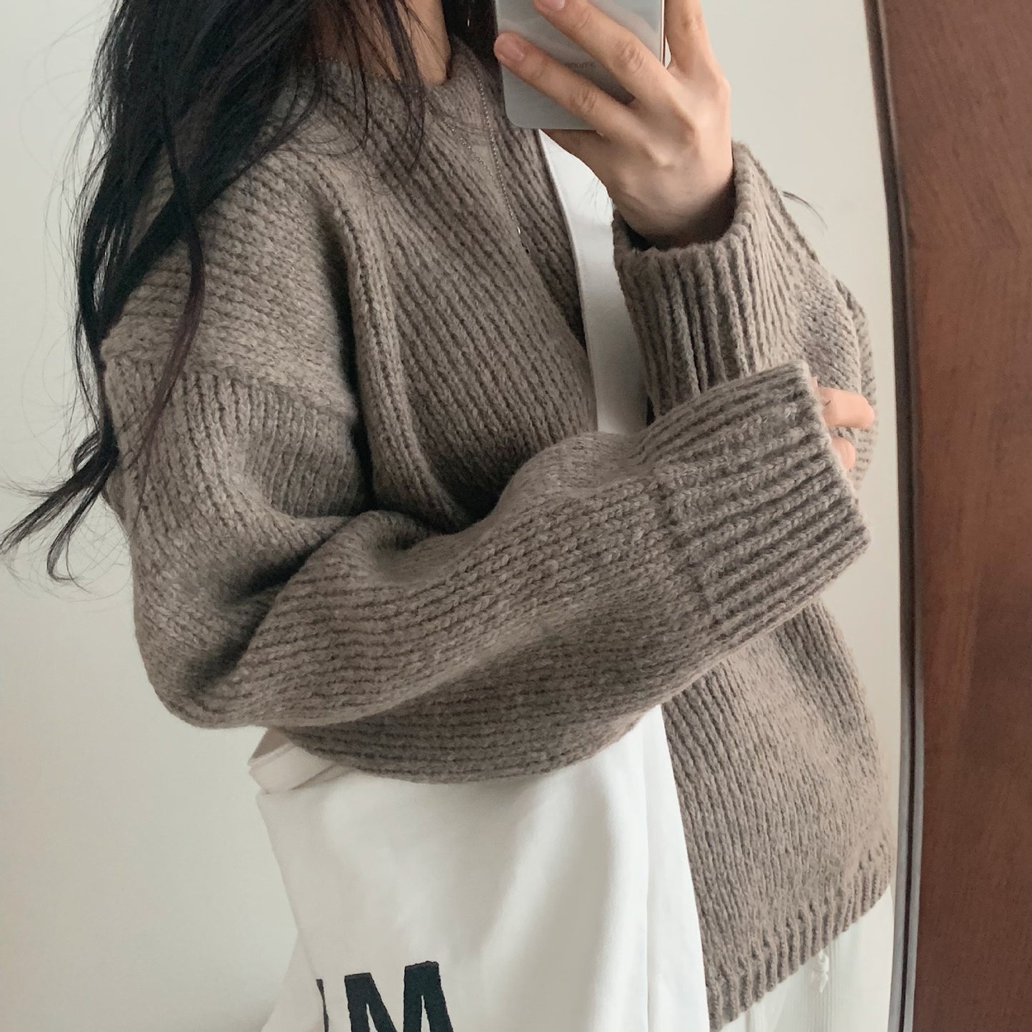 Classic Round Neck Long Sleeve Pullover Sweater